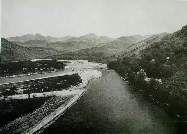 100年前中国风景建筑老照片,两亿多年前的景观