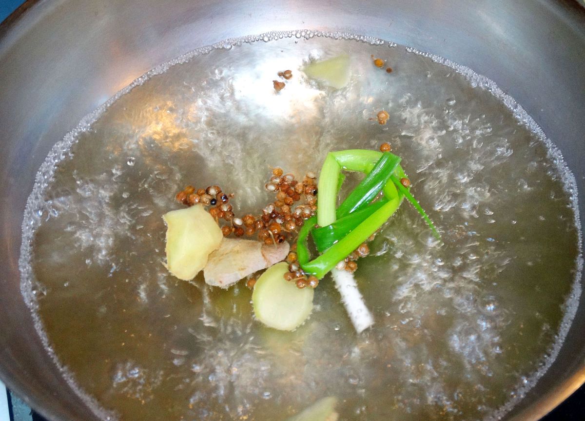 饺子馅腥味怎么去除,调饺子馅放什么调料去腥