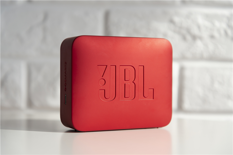 jbl人工智能音箱go2,jblgo和其它音响测评