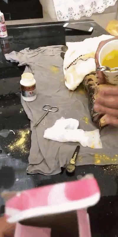 给金龙鱼做眼睛手术完整版,金龙鱼刮眼白手术