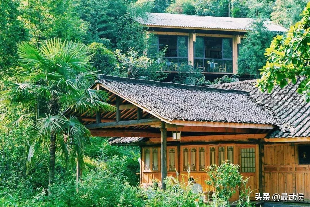 成都周边温泉民宿带私人泡池,美哭了藏在小渔村里的宝藏民宿