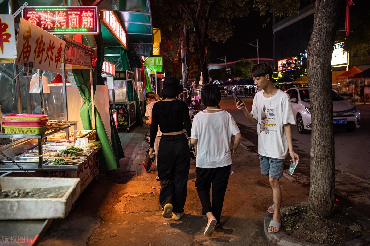 地摊美食推荐40种,地摊经济火的美食