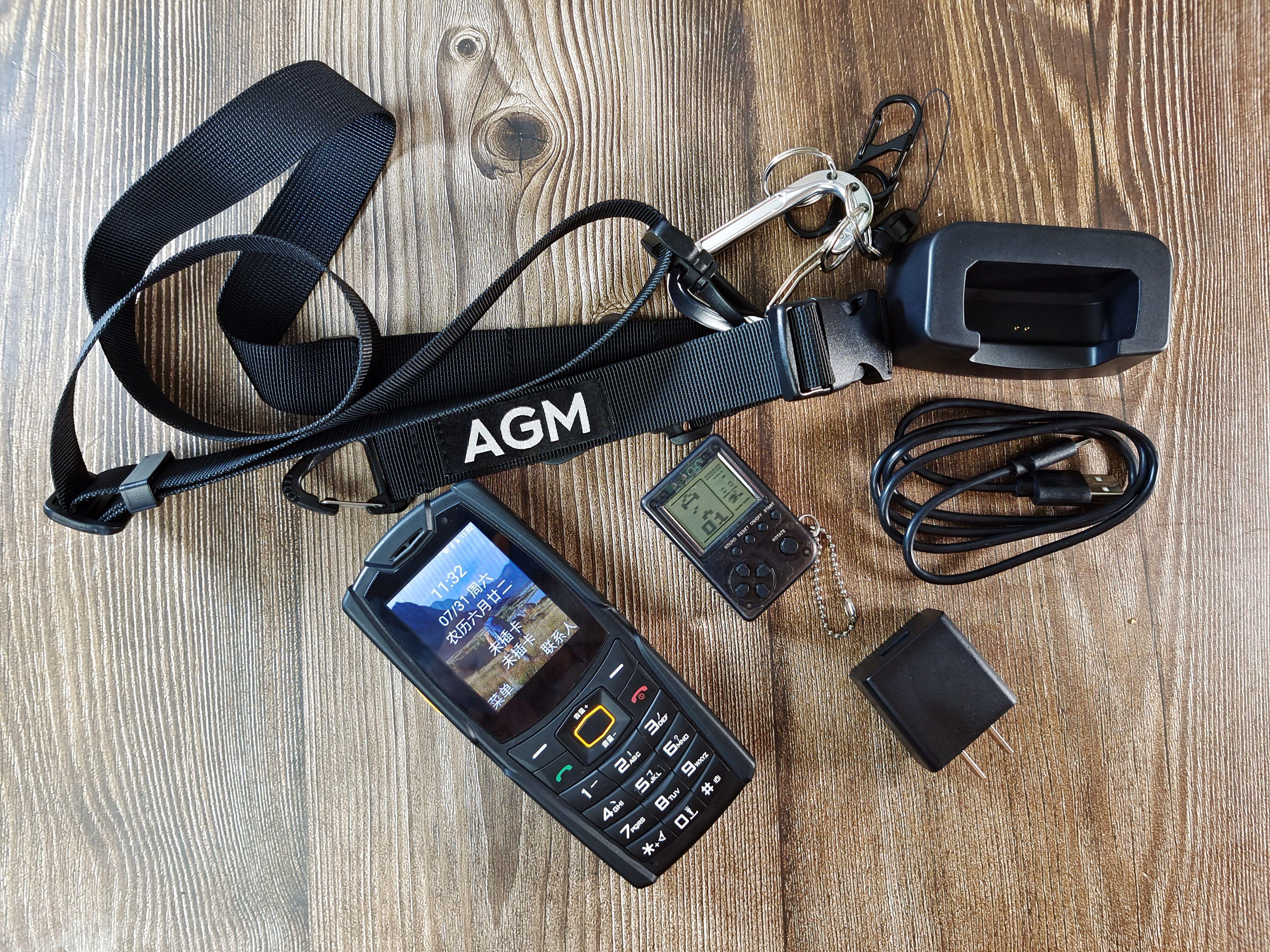 续航300小时，竟然还支持微信和抖音，AGMM7三防手机评测