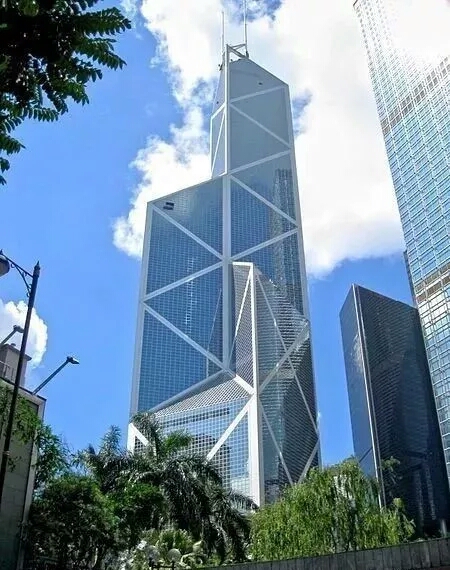 香港中银大厦风水布局,香港中行和汇丰大楼的风水