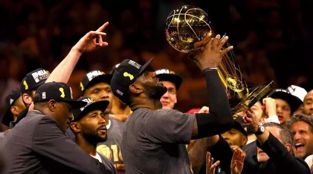 利物浦詹姆斯庆祝动作,利物浦欧冠夺冠2019詹姆斯