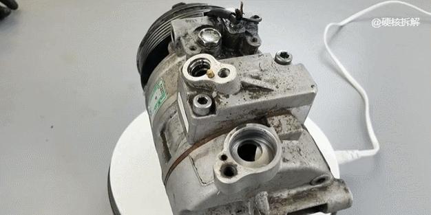 拆家也能火?40岁大叔靠拆东西吸粉190万,被称为反向爱迪生