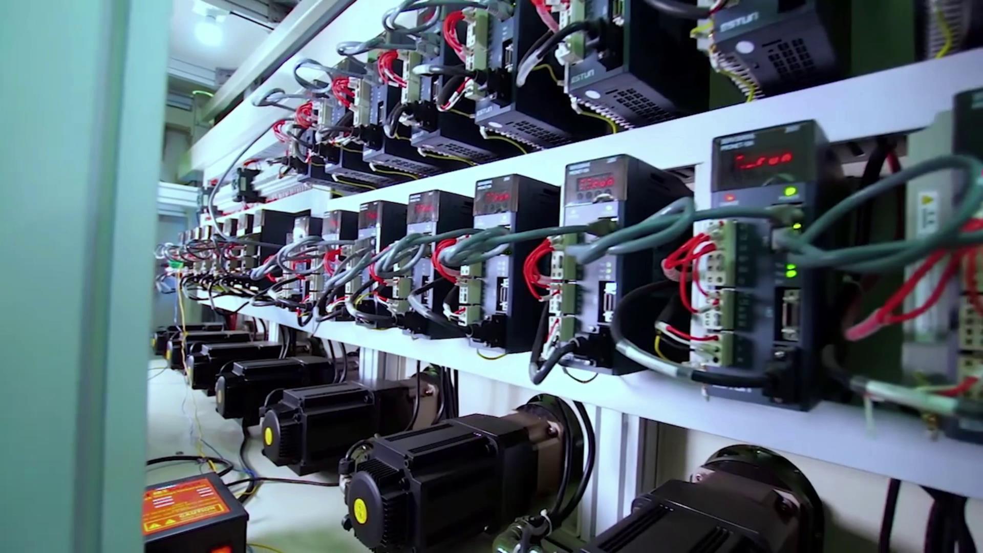 伺服电机对设备的重要性,伺服控制机器人的作用