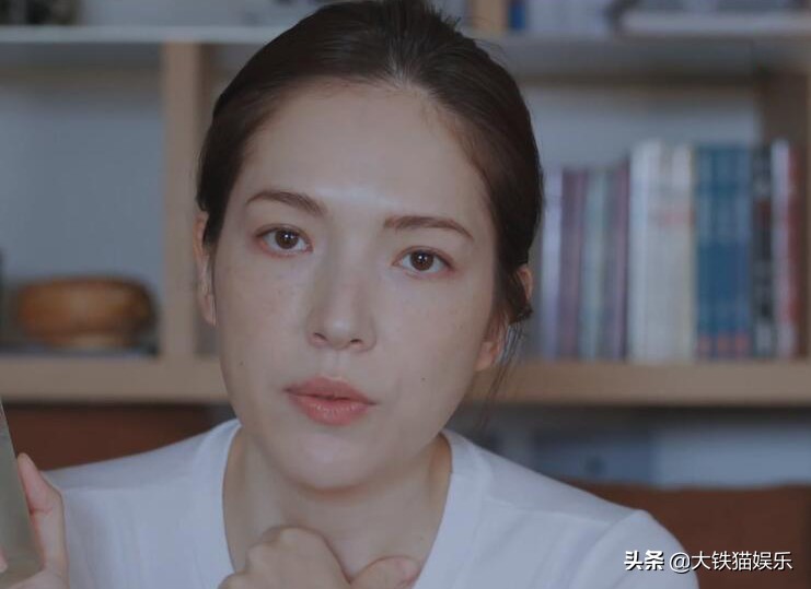 9位老牌女星今昔颜值对比,年轻时颜值惊艳的15位女星