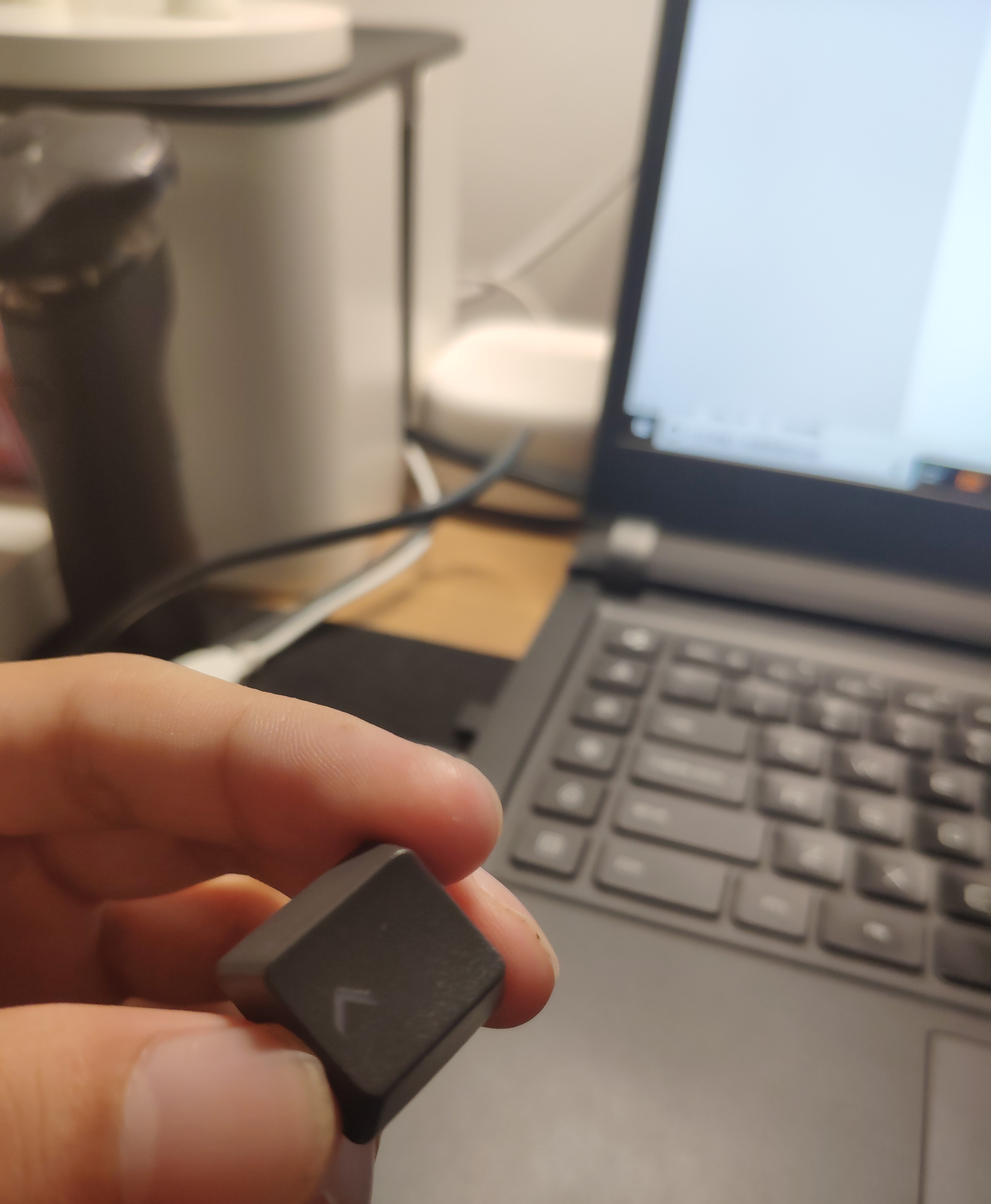 罗技k845键盘怎么调音量,闲鱼上的罗技键盘k845为什么便宜