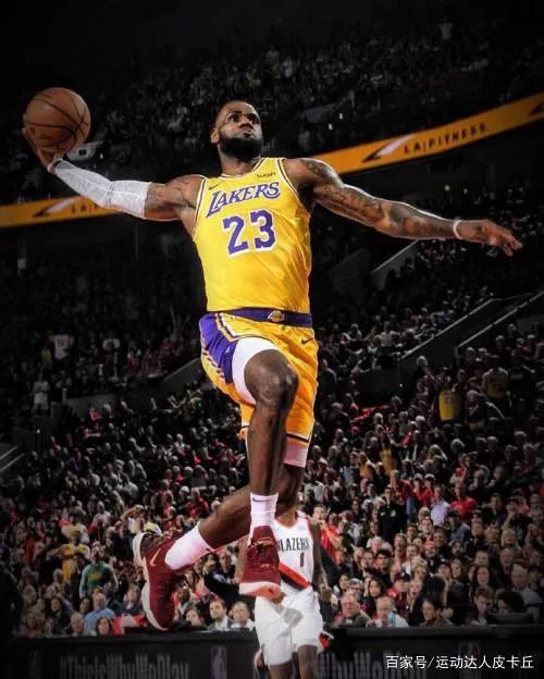 小皇帝詹姆斯十佳球,小皇帝詹姆斯全名