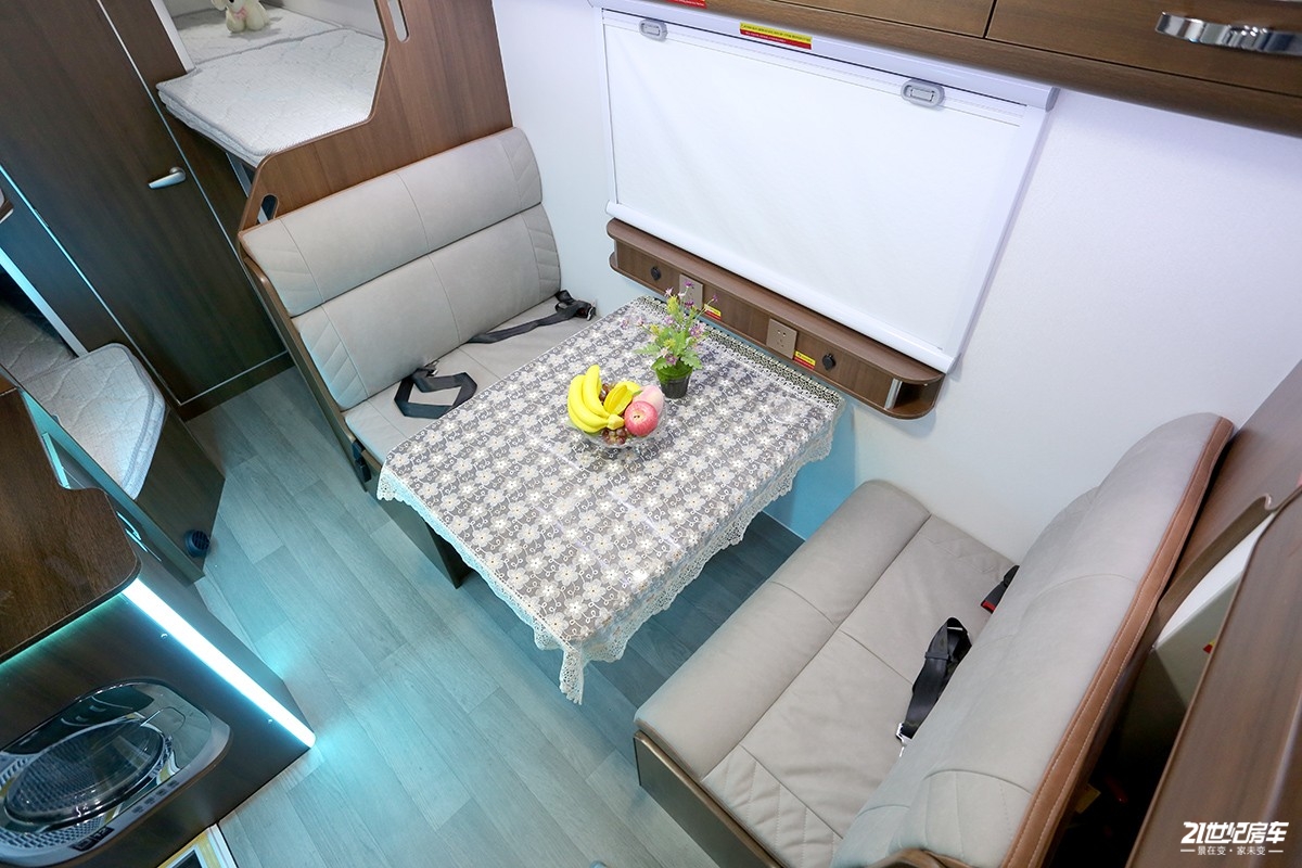 上汽跃进h300轻卡房车详解,上汽跃进h300和h500的区别