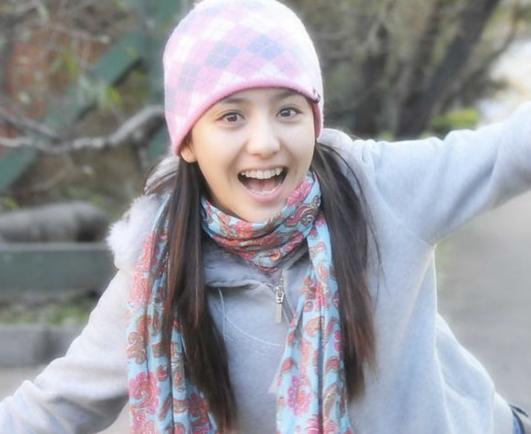 素颜差距最大的女明星,看完这些女星的素颜对比照