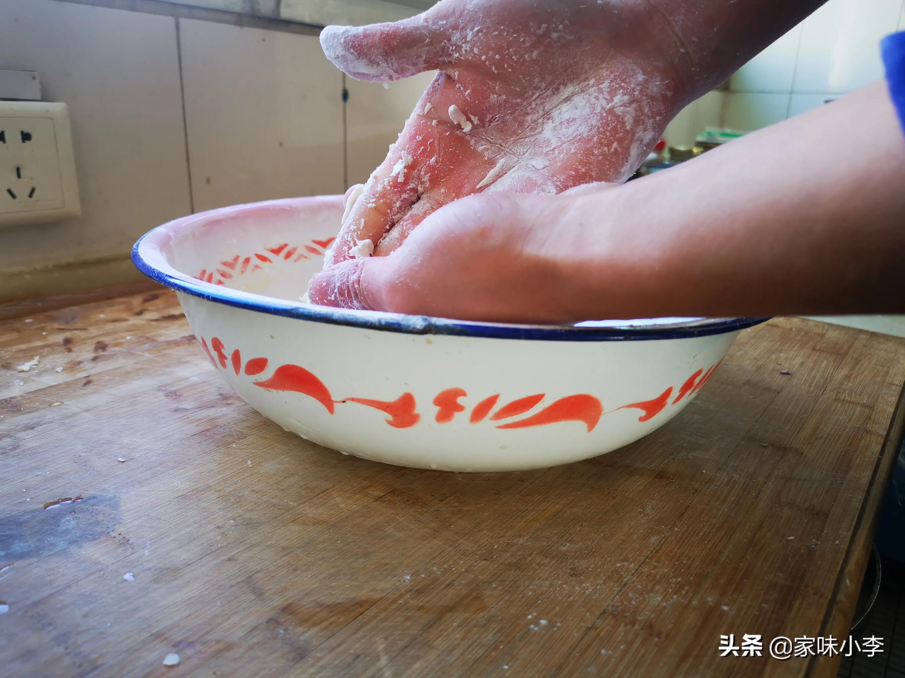 和面不粘手的方法和技巧,手和面如何和才筋道