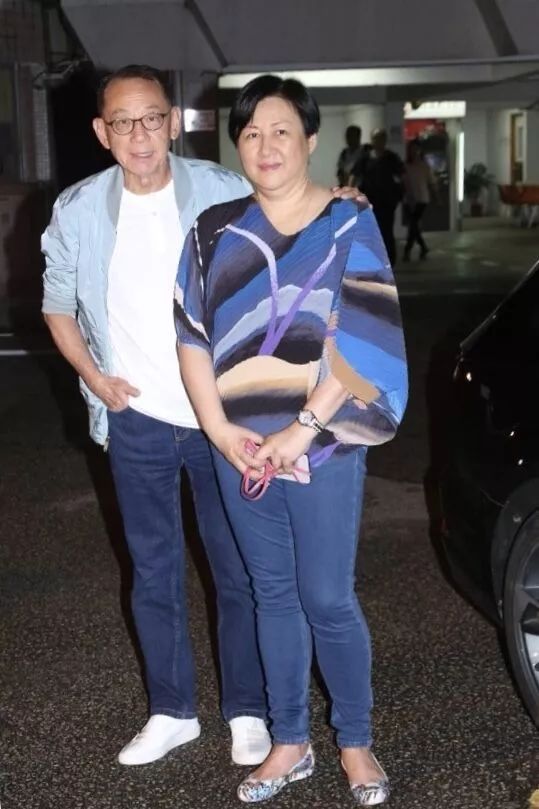 任达华在中山被陌生男子捅伤,任达华中山遇袭视频