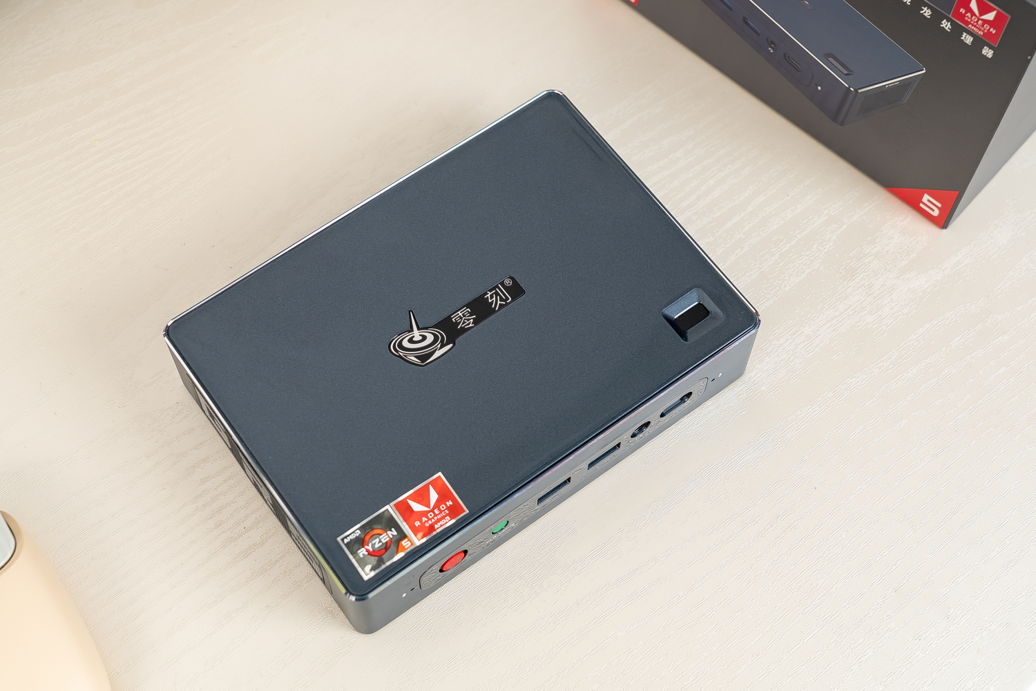 资深果粉屈服于老婆的恶势力，无奈买了Win小主机，意外发现真香