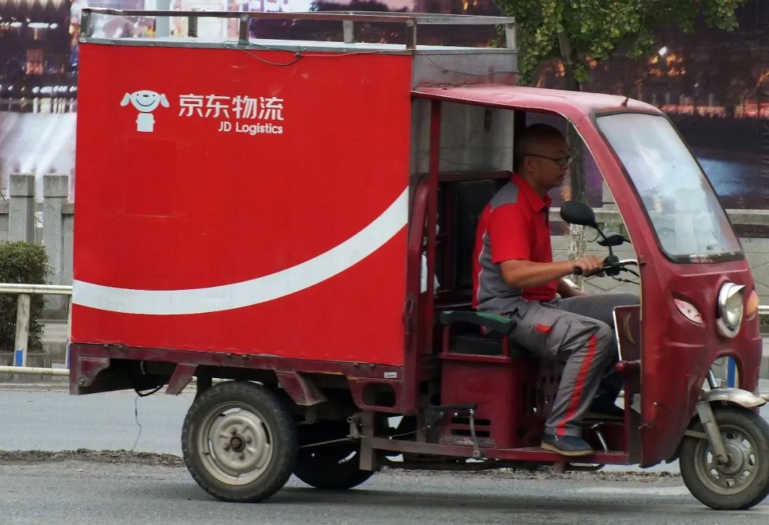 聚美优品陈欧转型路,聚美优品退市陈欧要为谁代言