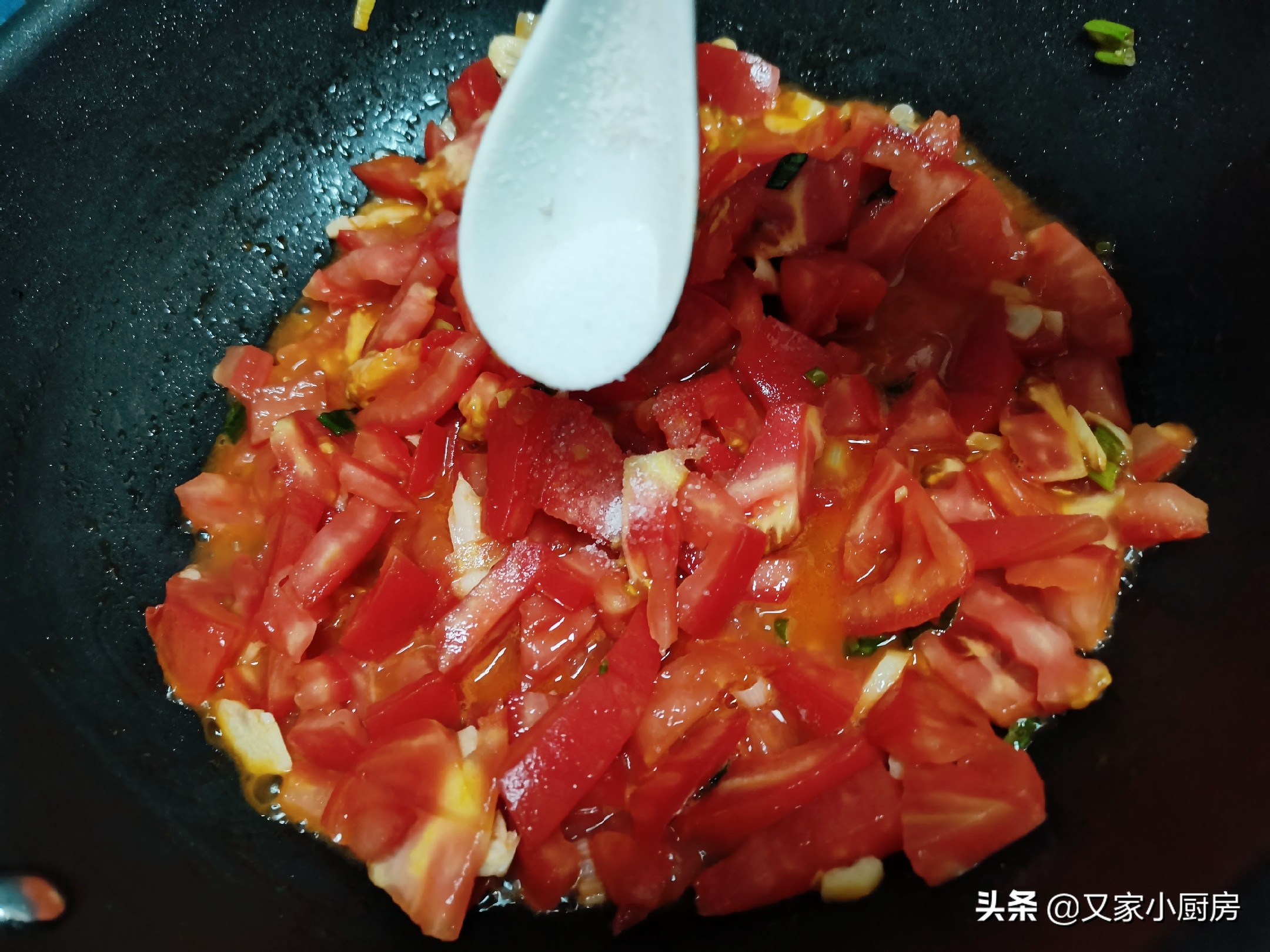 秘制西红柿拌面酱的做法,西红柿辣椒酱面