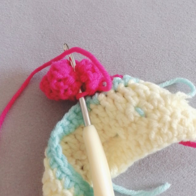 一片式玫瑰花钩织教程,一片一片玫瑰花钩织教程完整