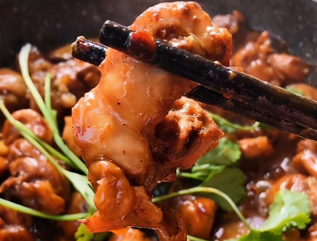 炖鸡肉时切记别直接焯水,炖鸡肉时需要注意什么