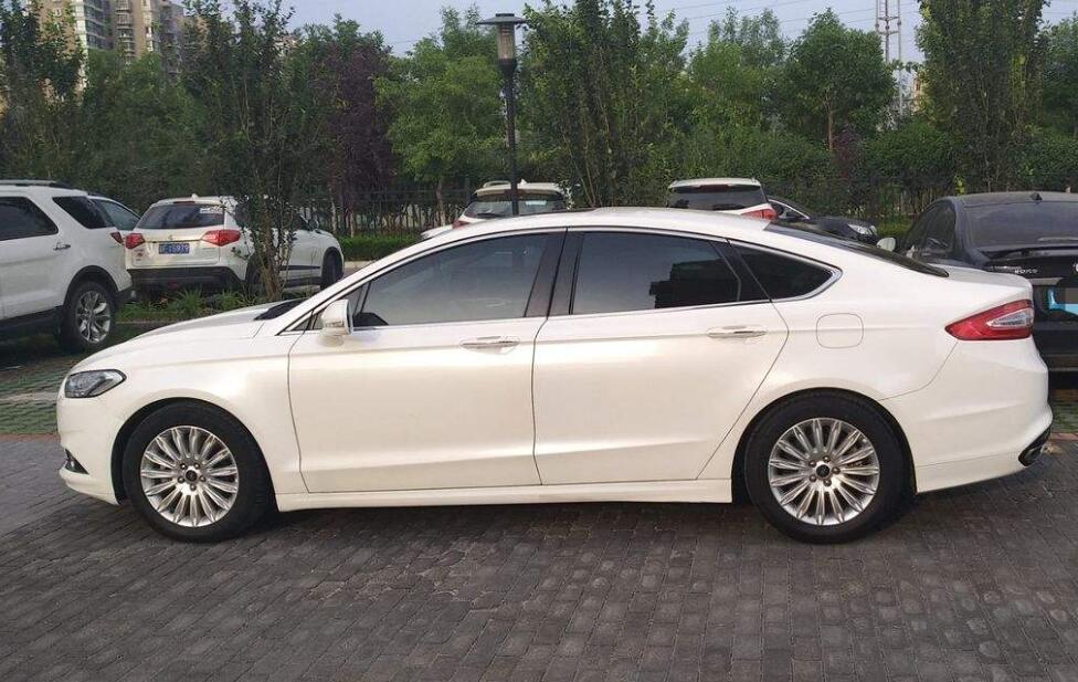 二手蒙迪欧为什么那么抢手,25款蒙迪欧2.0落地价