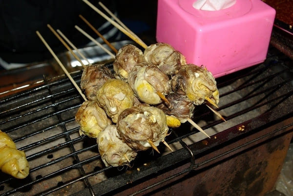 朋友分享的令人崩溃的家乡土特产？吃过3种以上，请收下我的膝盖