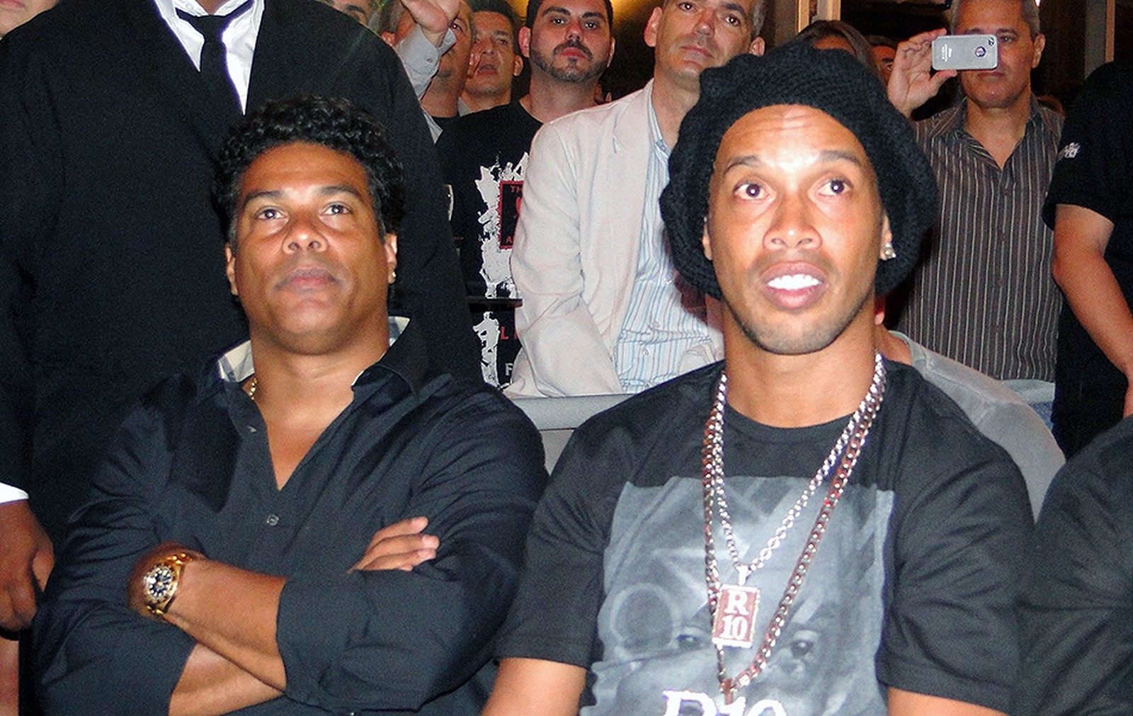 穷困潦倒的小罗,小罗因为什么欠债