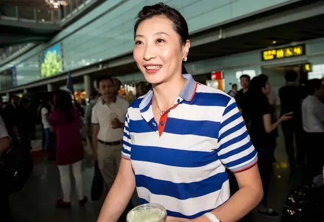 张宁的二婚老公：曲线救国成张宁丈夫，支持老婆挺着孕肚带队夺冠