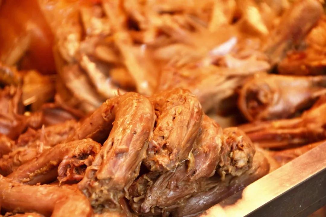 池莉热也好冷也好活着情节简介,池莉反映老武汉风情的散文