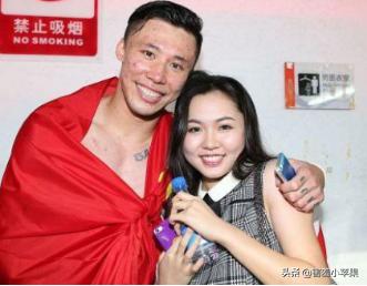 国足男足太太团,难道中国男足没有女足强吗