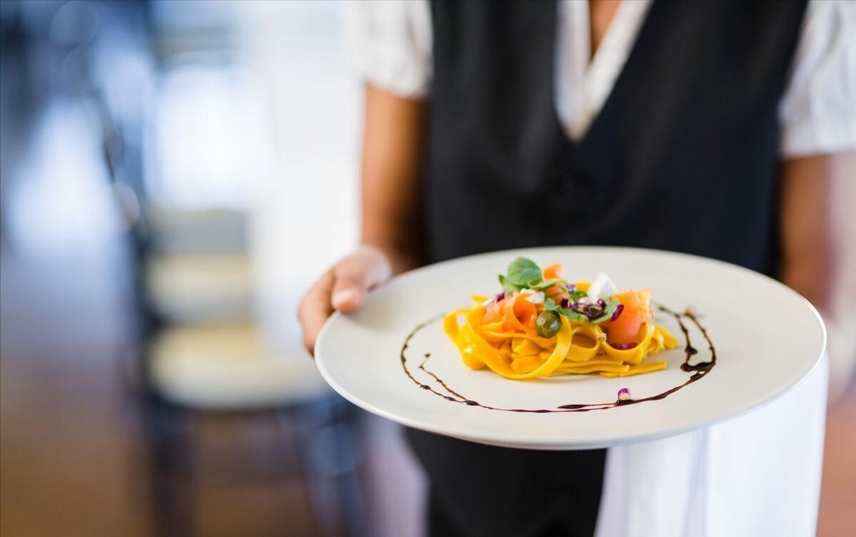 餐饮服务的最高境界是当“情人”