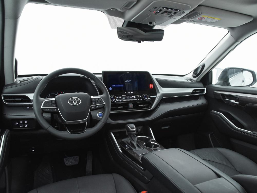 闲逛广丰4s店,体验全新汉兰达