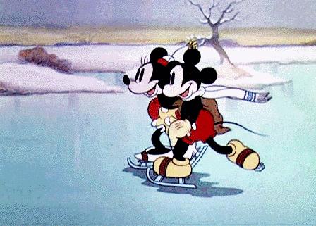 15名年轻男女宾馆聚众厮混！网友：顶风作案牢里管饭！