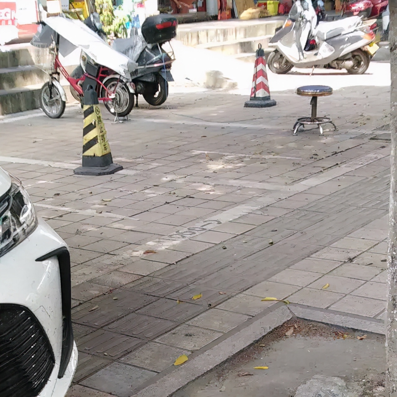 小车抄4遍摩托抄2遍！南安又有一批人因违停抄8113字条例