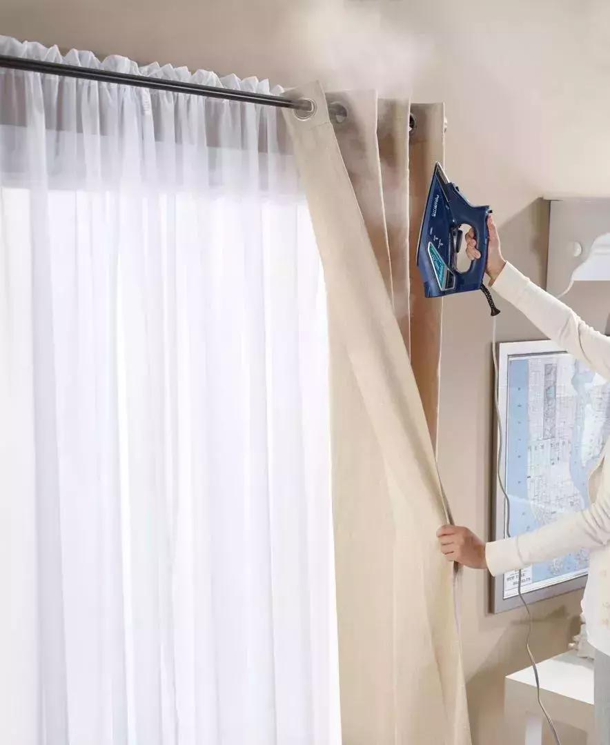 重又大的窗帘该怎么清洗呢,年底大扫除窗帘的清洗小妙招