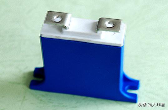 浪涌保护器压敏电阻和芯片,浪涌抑制器的作用