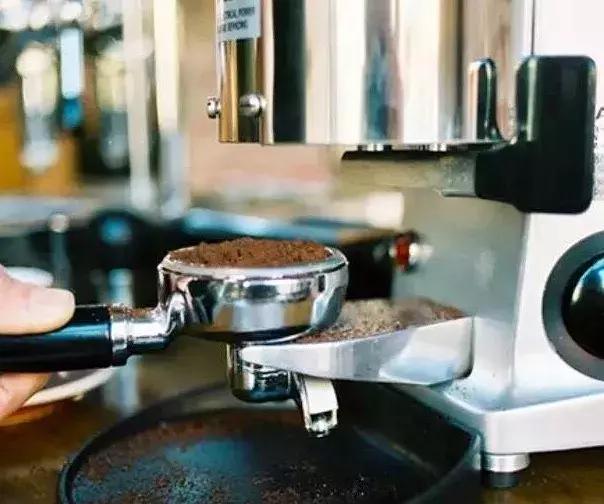 咖啡新手入门拿铁,拿铁咖啡是怎么做出来的