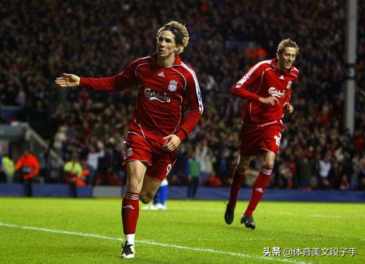 天下足球2022年度十大感人瞬间,天下足球十年逝年里的bgm