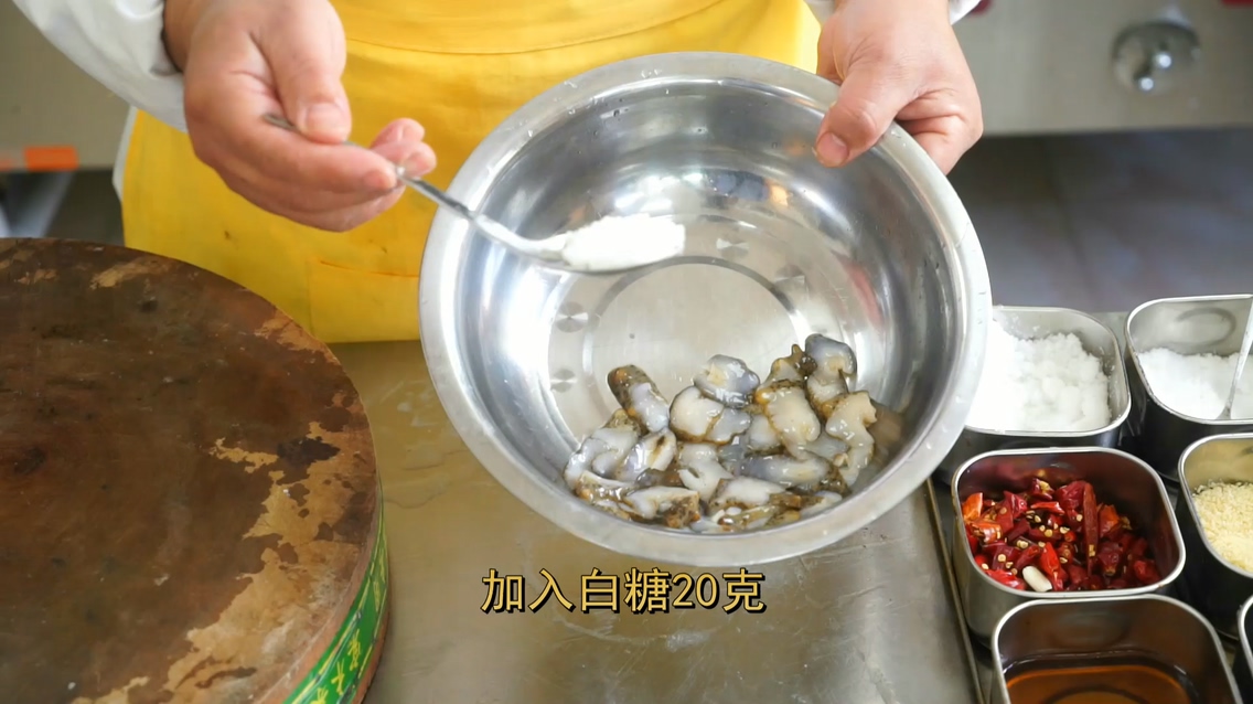 海参做熟嚼不动怎么办,活海参如何制作好吃