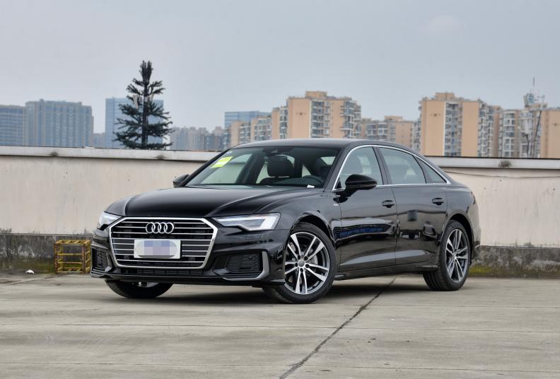 最低配的奥迪a6l值得买吗,37万提a6l