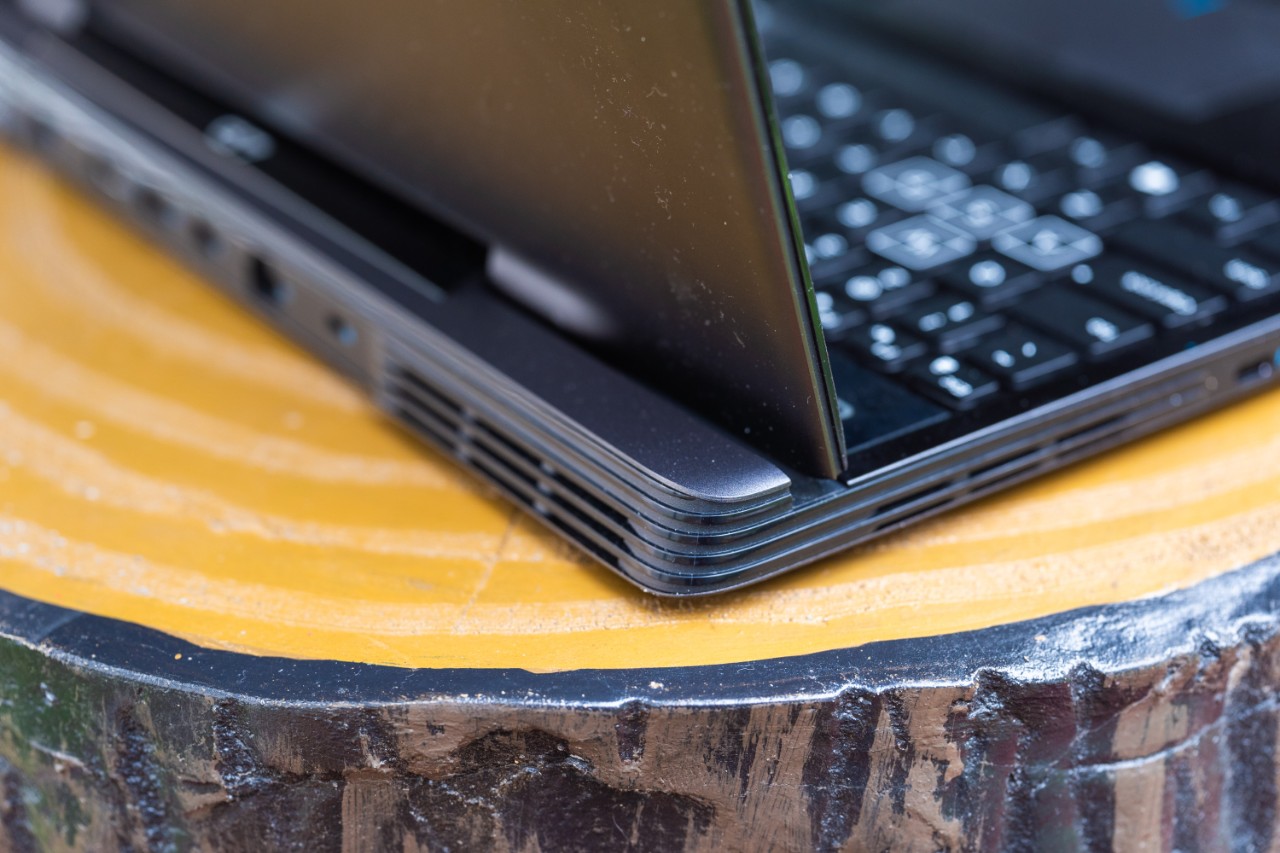 戴尔g7老版和新版,戴尔g7有什么缺点