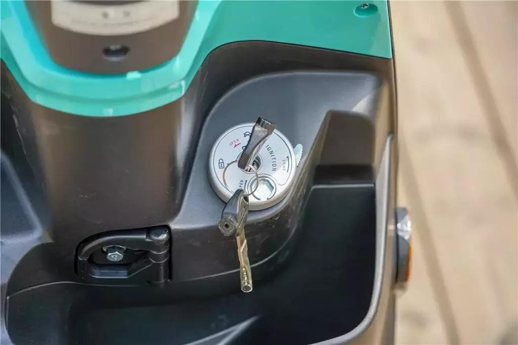 林海新雅格摩托车评测,林海新雅格踏板摩托车省油吗