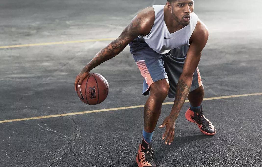 站着腿打软是什么原因,走着腿突然软一下怎么回事