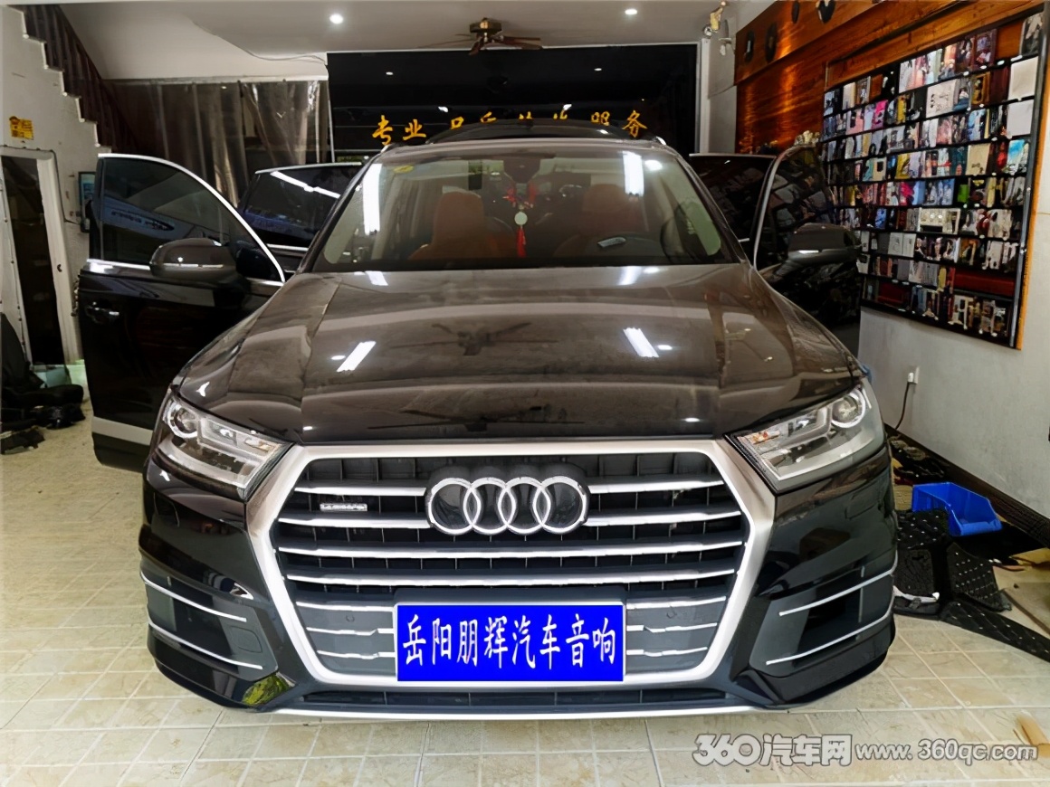 奥迪q7改装案例亮黑套件,新款奥迪q7改装智能大屏