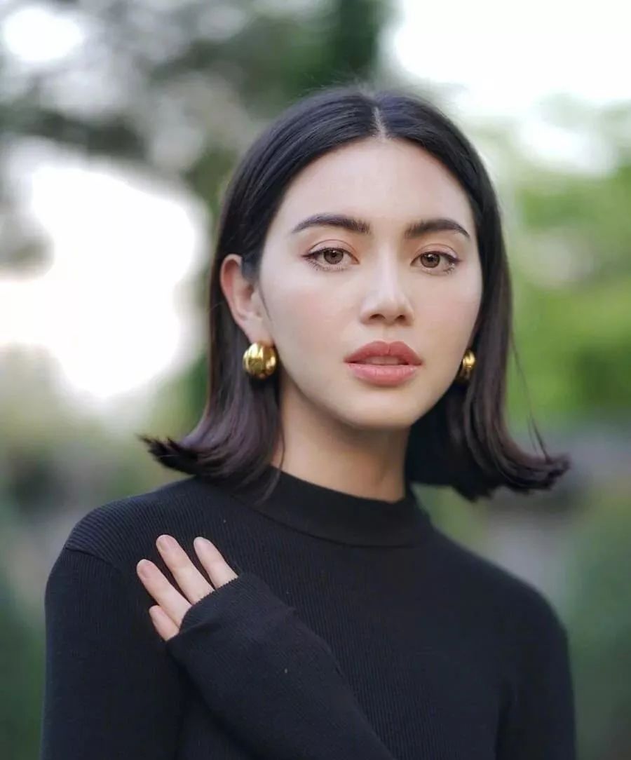 减龄显脸小好打理中长款,秋冬款显脸小