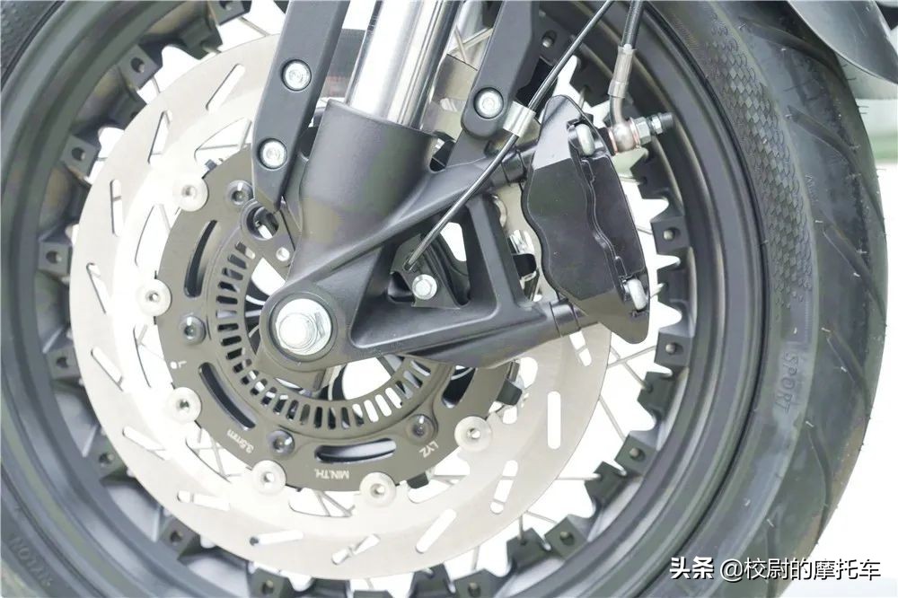 赛科龙re3英伦复古车,赛科龙复古re32020款