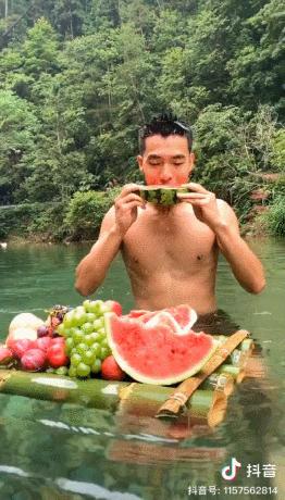 感动了1亿人的故事你感动了吗,感动13亿人的催泪故事