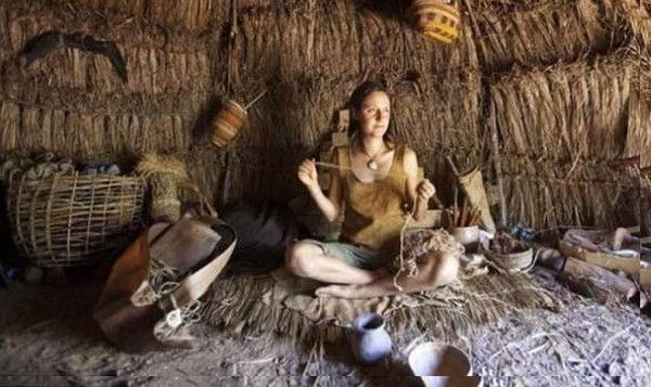 到底是化妆对皮肤好or不化妆对皮肤好？