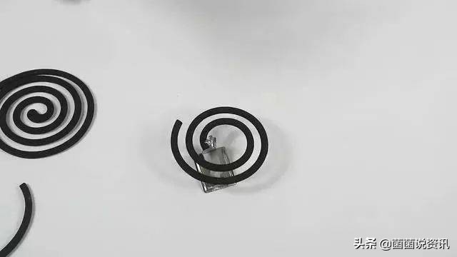 今天才知道,断了的蚊香可以这样用!非常的方便省钱,值得收藏