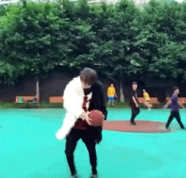 在你头上暴扣原唱新说唱,在你头上暴扣remix