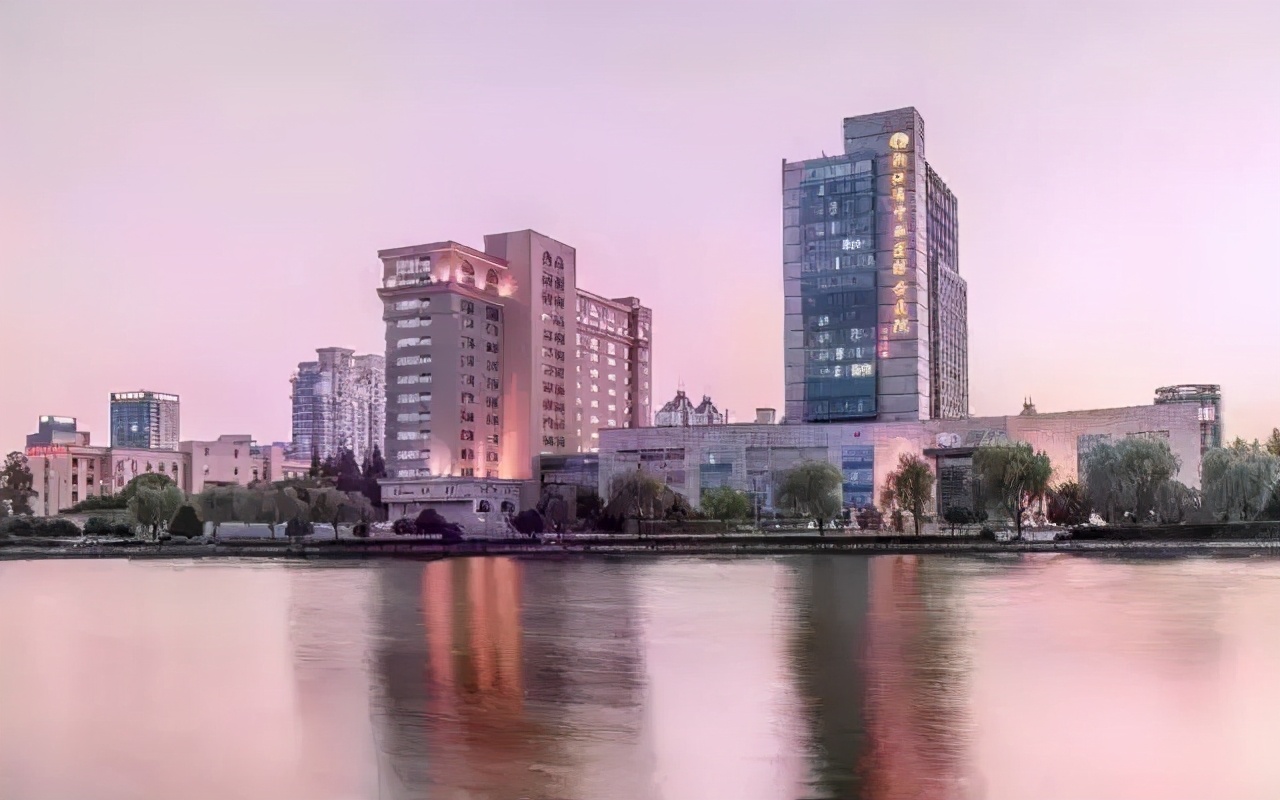 痛风治成尿毒症,尿毒症关节痛痛风